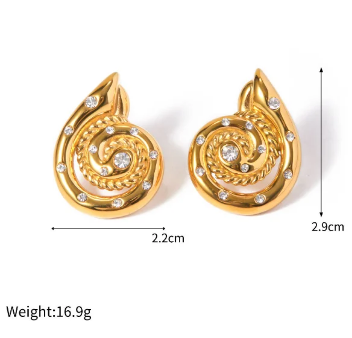 Conch stud earrings