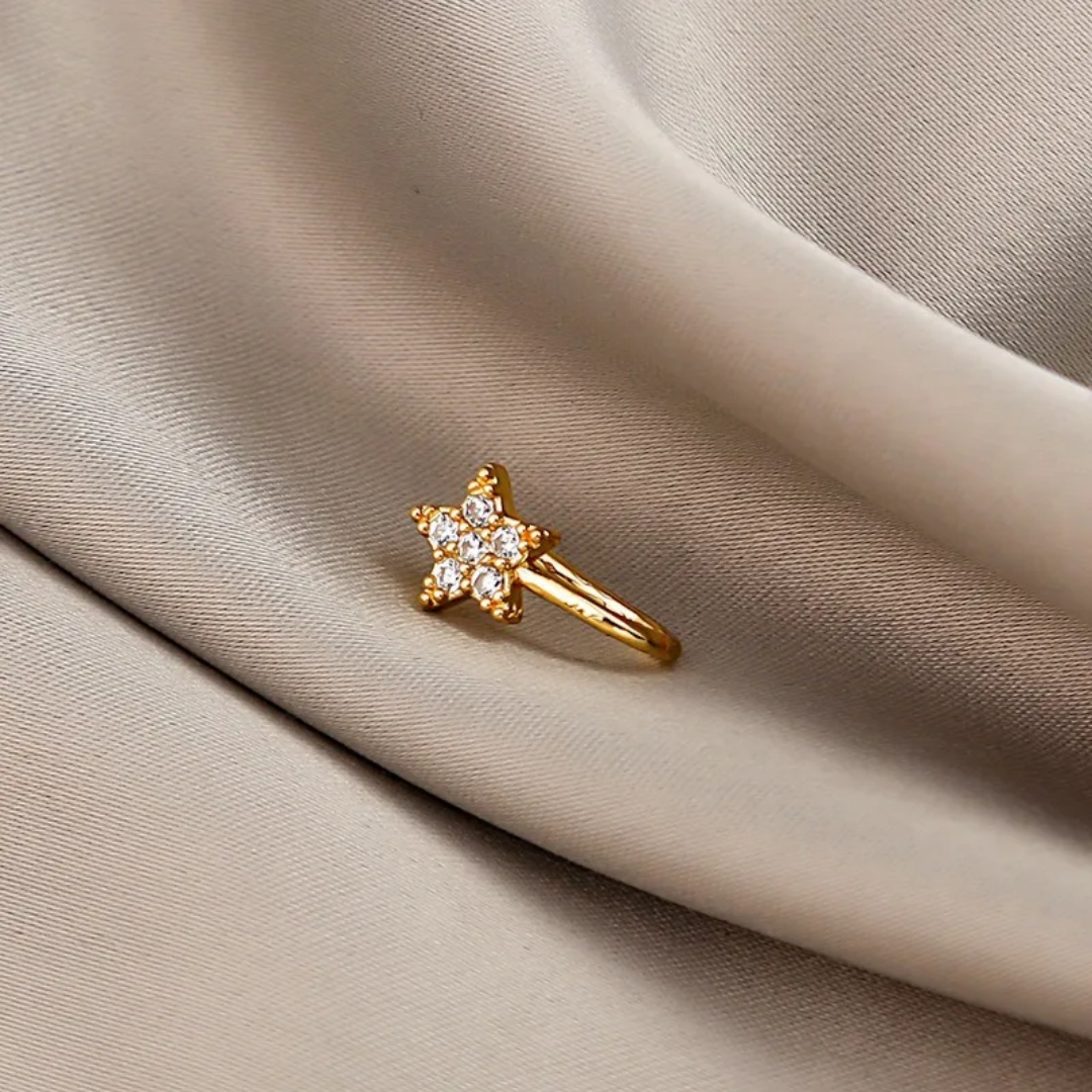 Sandra flower nose cuff