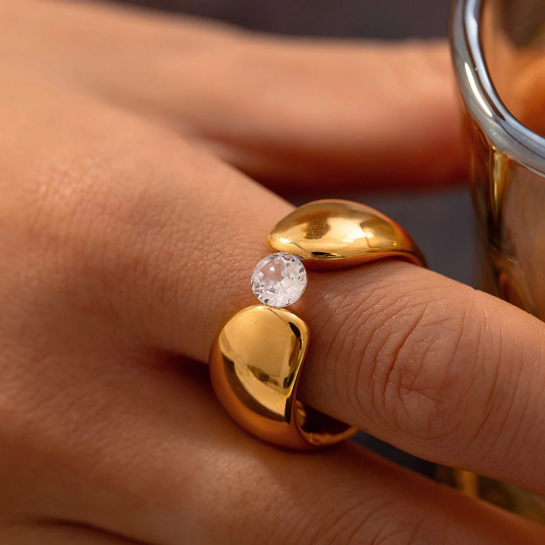 Chiara solitaire ring