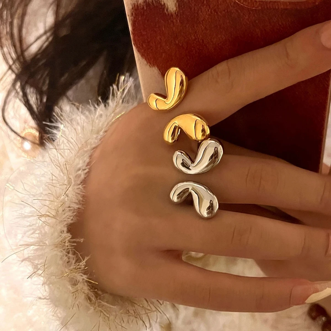 Vesperwing luxe ring