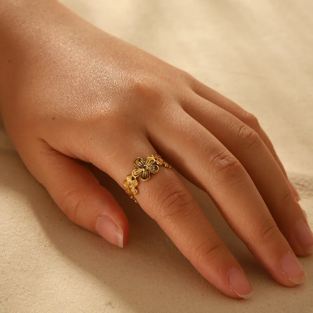 Amber floral open ring