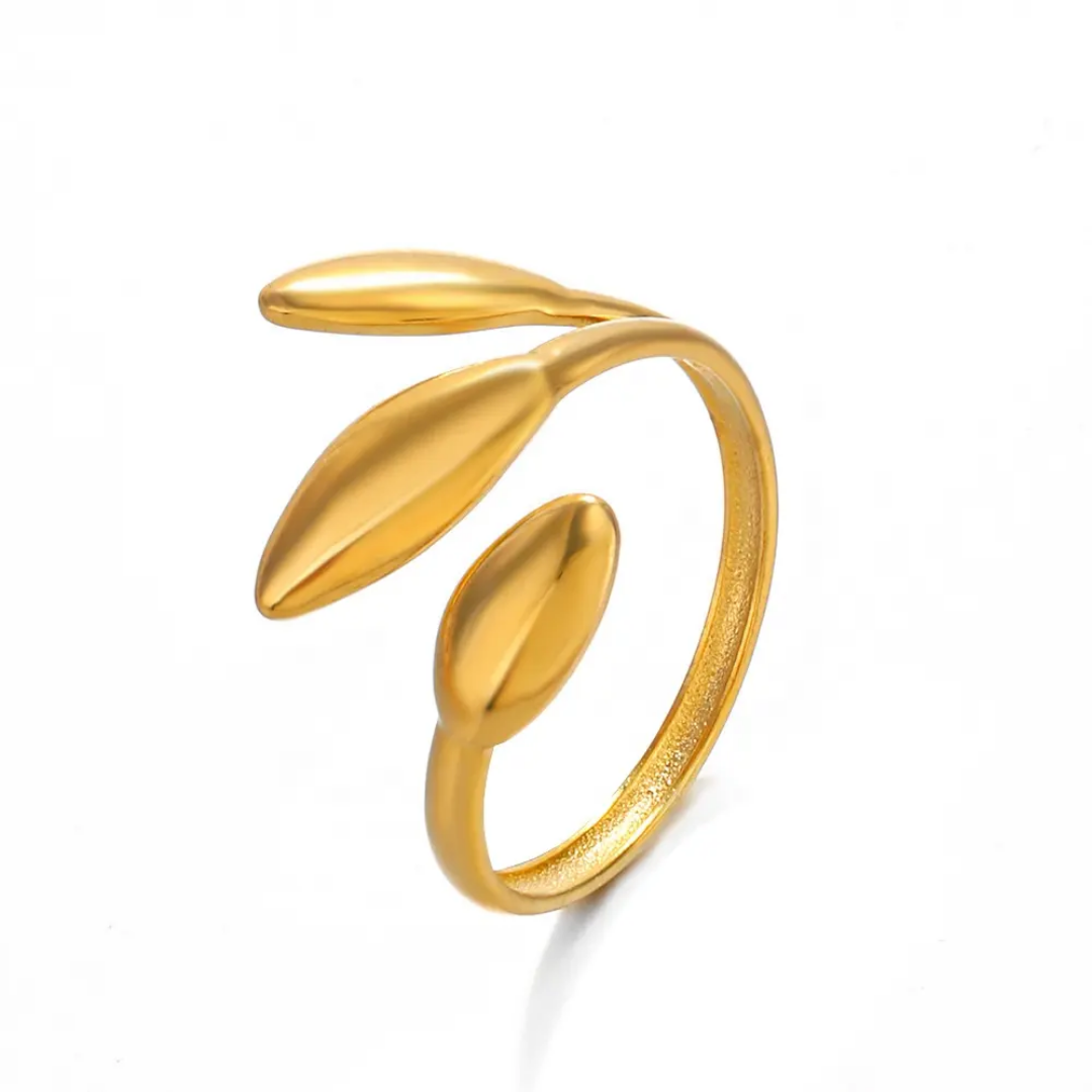 Kiera tulips adjustable ring