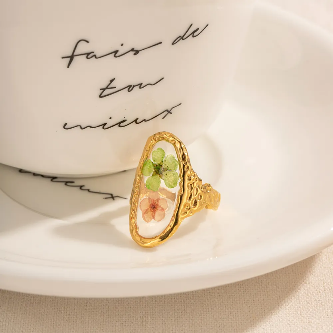 Vivid flora ring