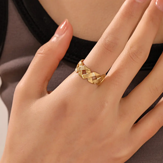 Lois weave open ring