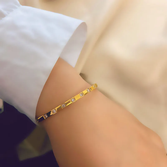 Crystal aura bangle