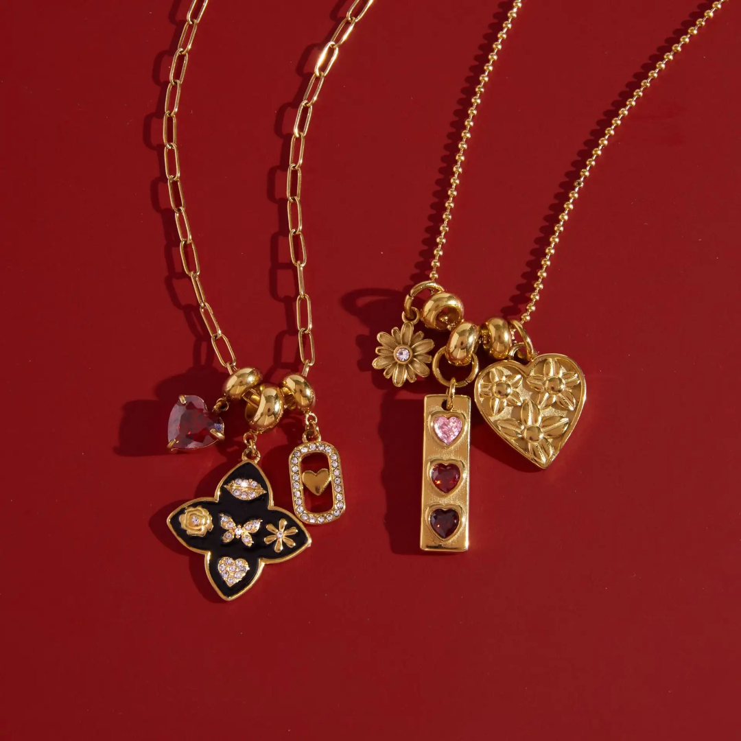 Daisy Charm Necklace