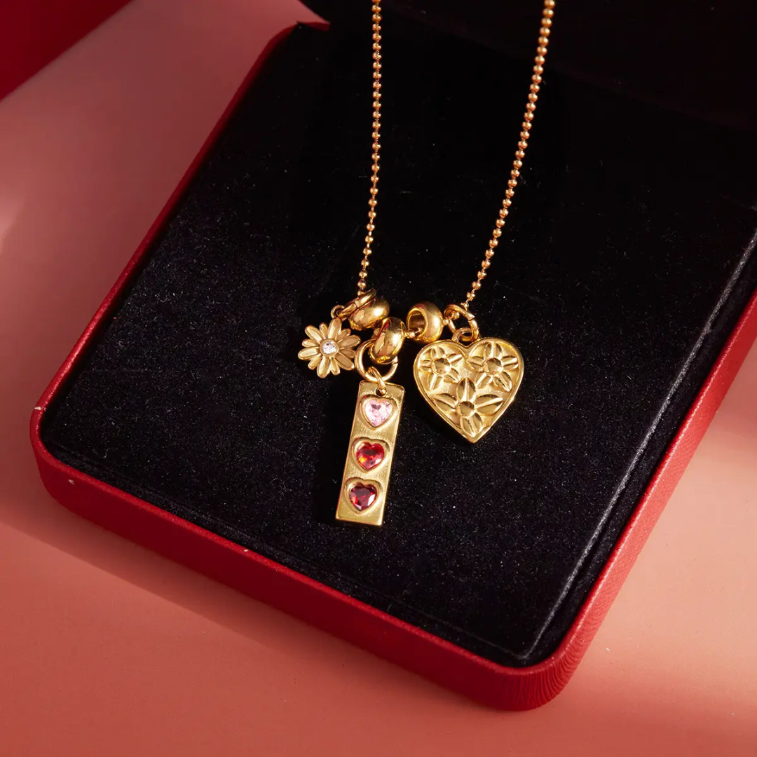 Daisy Charm Necklace
