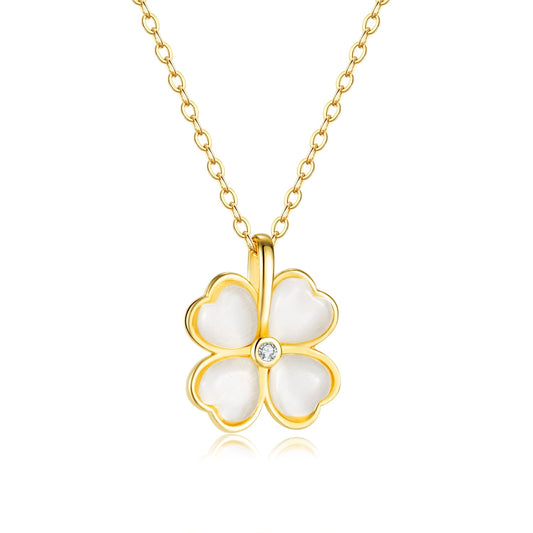 Verdent clover pendant necklace