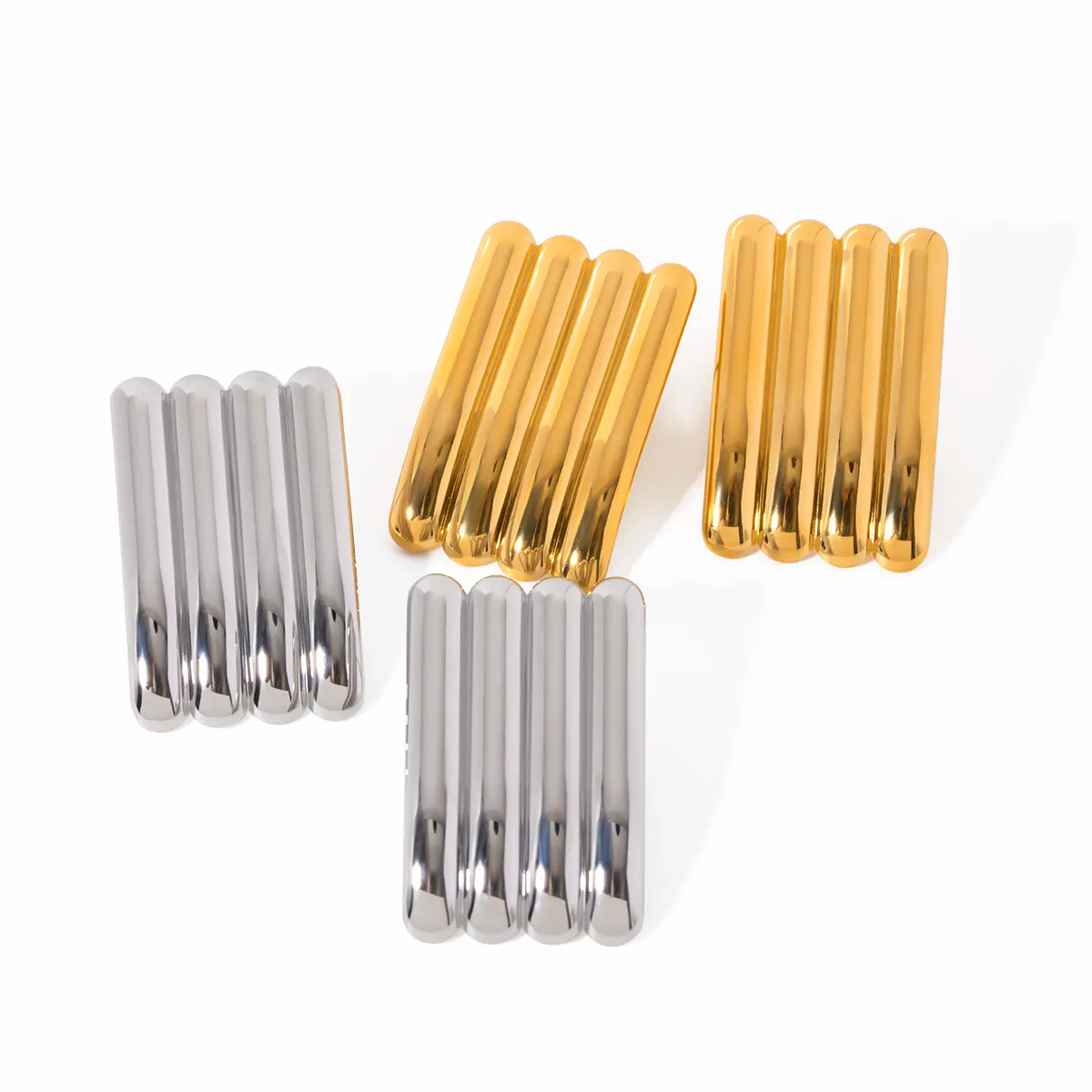 Ribbed Column Earrings