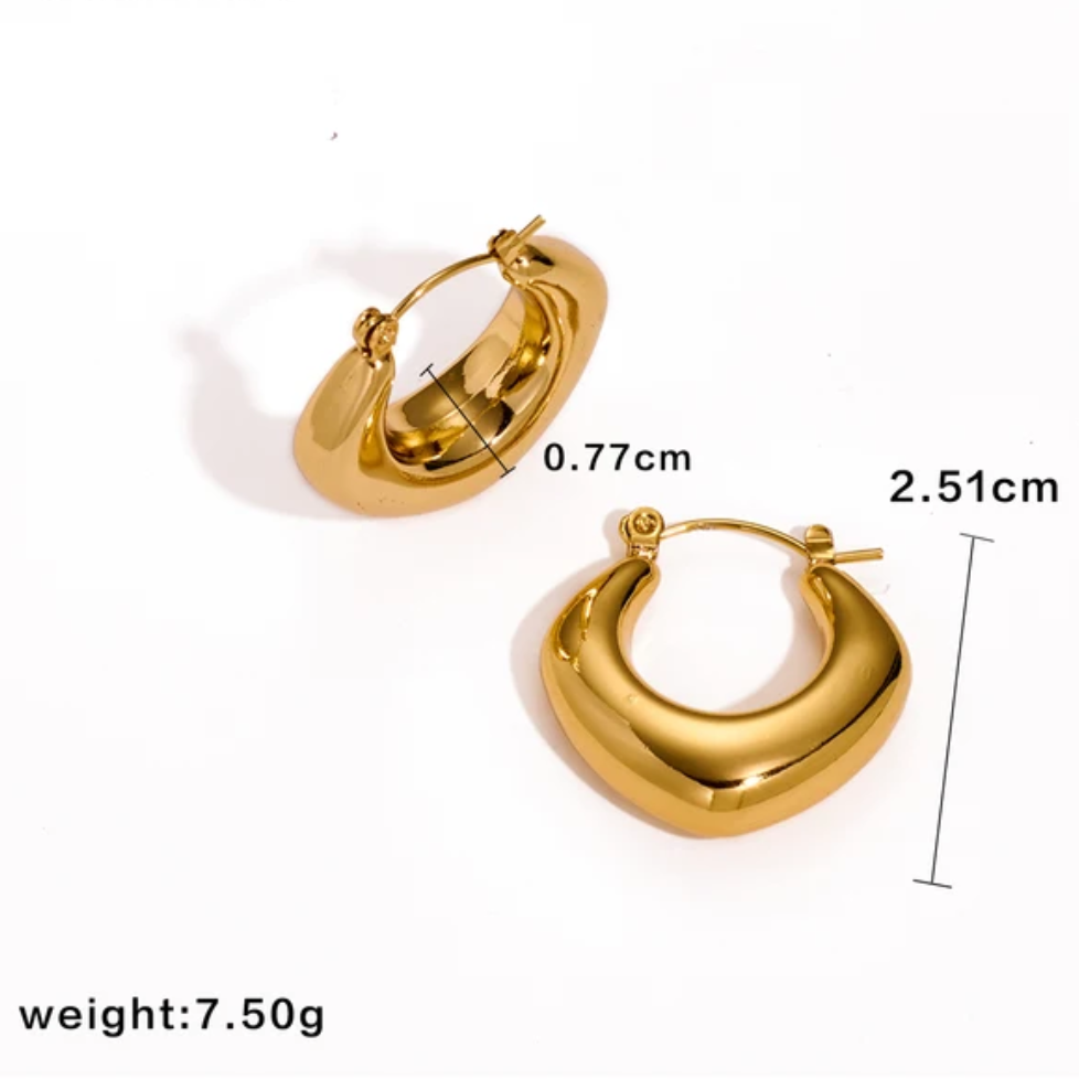 Two gold crescent hoop earrings shown on a white background with overlaid dimension labels (0.77cm width, 2.