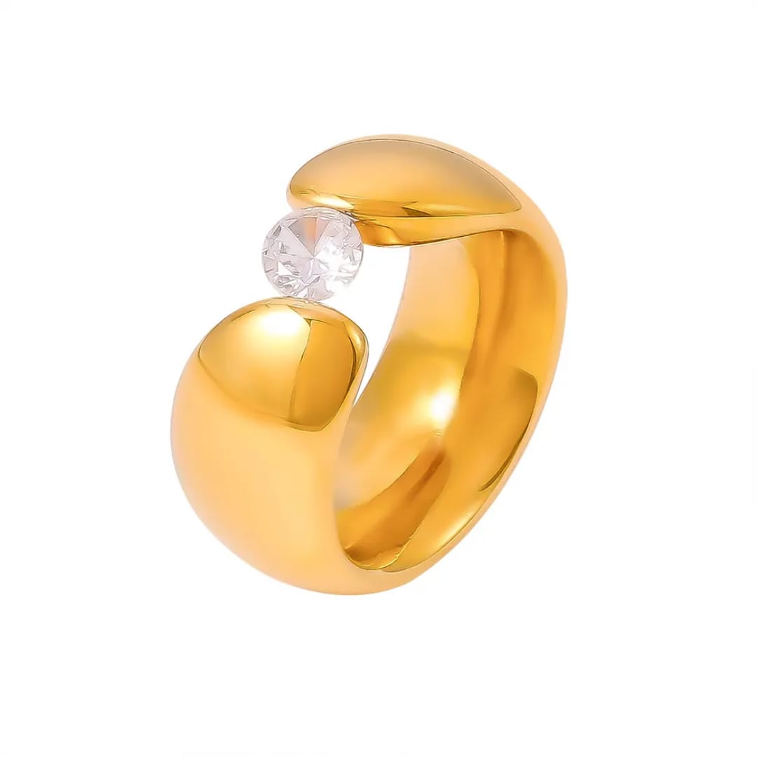 Chiara solitaire ring